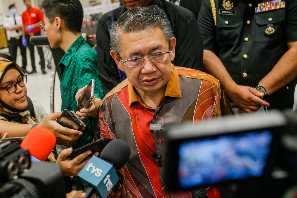 Parti Amanah Negara (Amanah) deputy president Datuk Seri Salahuddin Ayub said that he will chair a meeting next Monday that will decide the party’s candidates for the impending elections in six states. — Photo by Hari Anggara