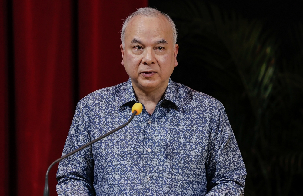 The Sultan of Perak Sultan Nazrin Shah in said the honour was in recognition of the artist’s significant role and contributions to the country. — Bernama pic