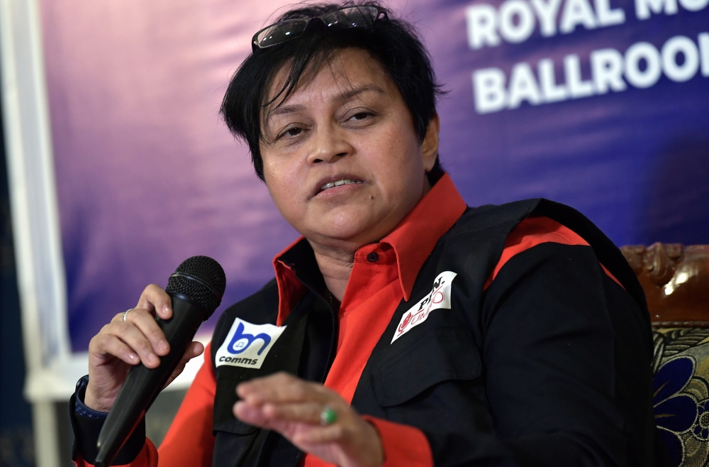 Datuk Seri Azalina Othman Said says the government will hold discussions with relevant parties this Friday to assess existing laws and look into the need for a new law to deal with the 3R issues. ― Bernama pic