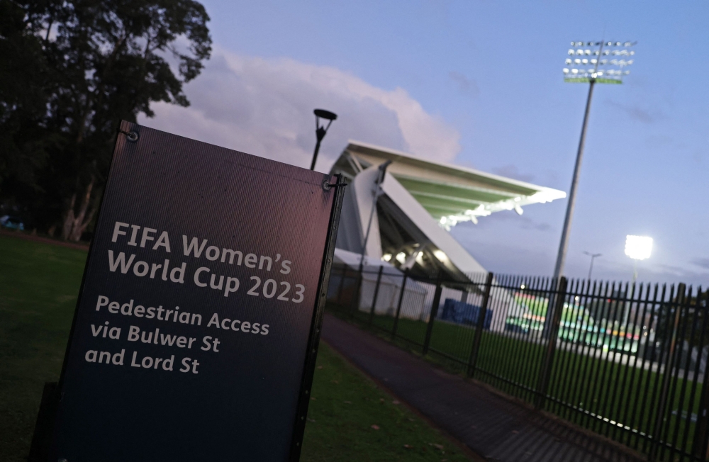 Women's World Cup hosts begin with wins and record crowds after shooting  rocks Auckland