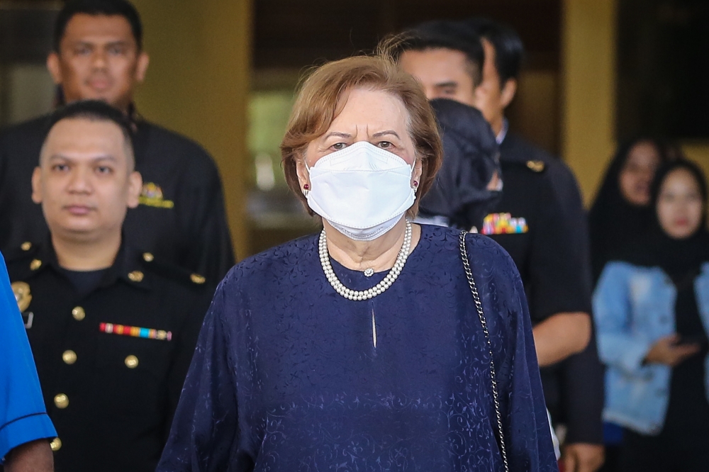 Former Bank Negara Malaysia governor Tan Sri Zeti Akhtar Aziz is pictured leaving the Kuala Lumpur High Court, July 26, 2023. — Picture by Yusof Mat Isa