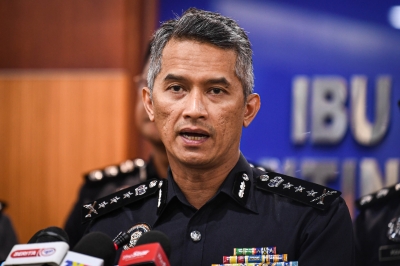 KL Police: Suspect In Stone Throwing Incident At PAS HQ Tests Positive ...