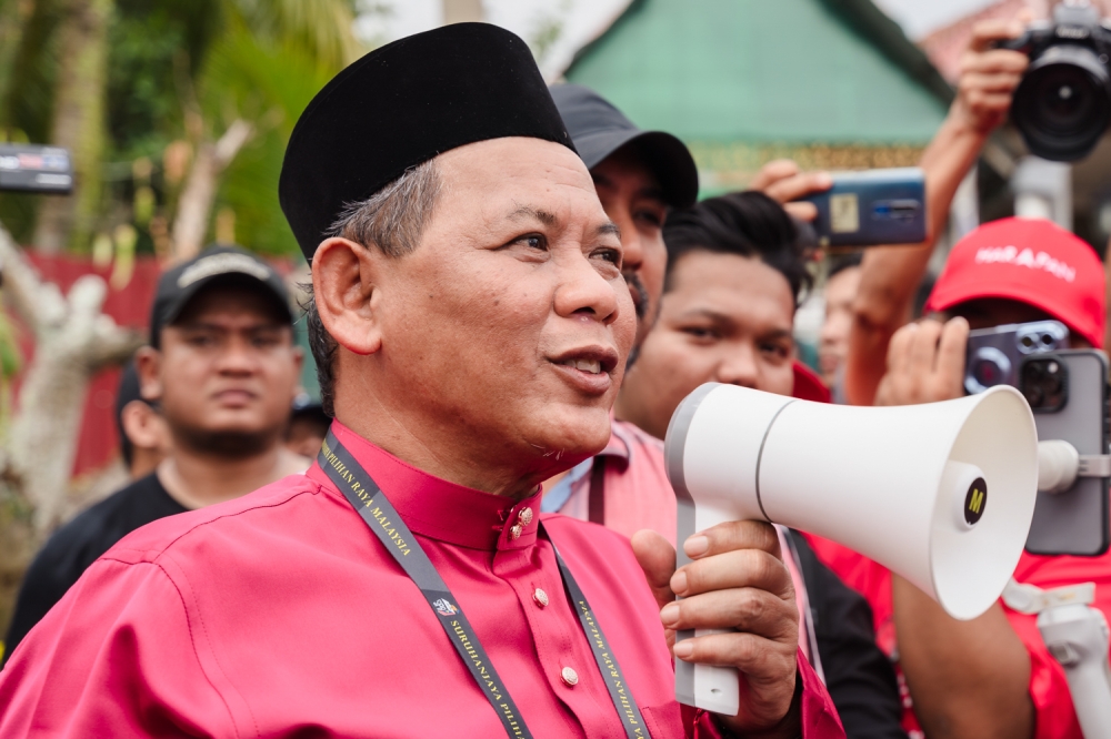 Datuk Seri Aminuddin Harun said the loss of Bagan Pinang, Gemas, Serting, Paroi and Labu to Perikatan Nasional were unexpected as the five state seats had been its strongholds. — Picture By Raymond Manuel