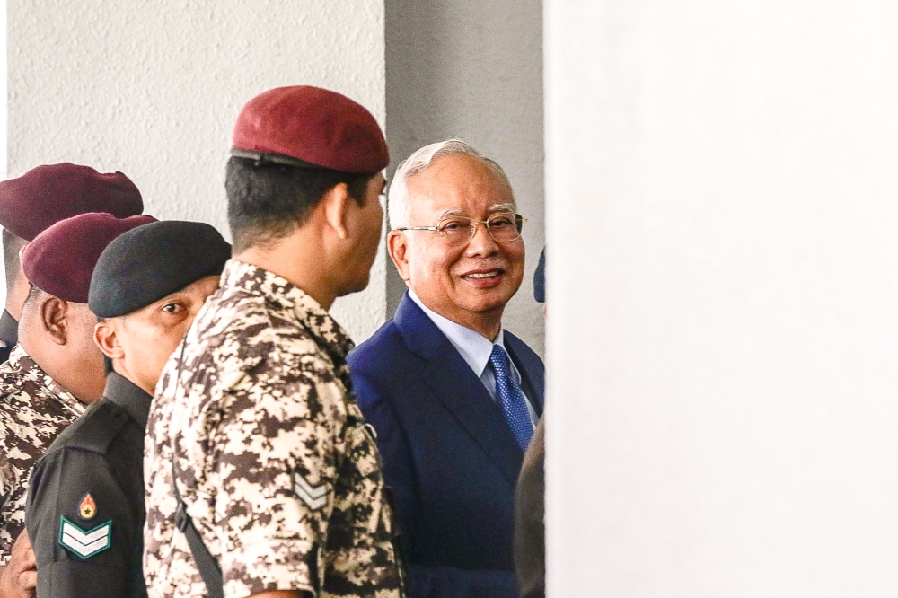 Former prime minister Datuk Seri Najib Razak was seen at the court compound for the 1MDB case at Kuala Lumpur High Court, August 16, 2023. — Picture by Sayuti Zainudin