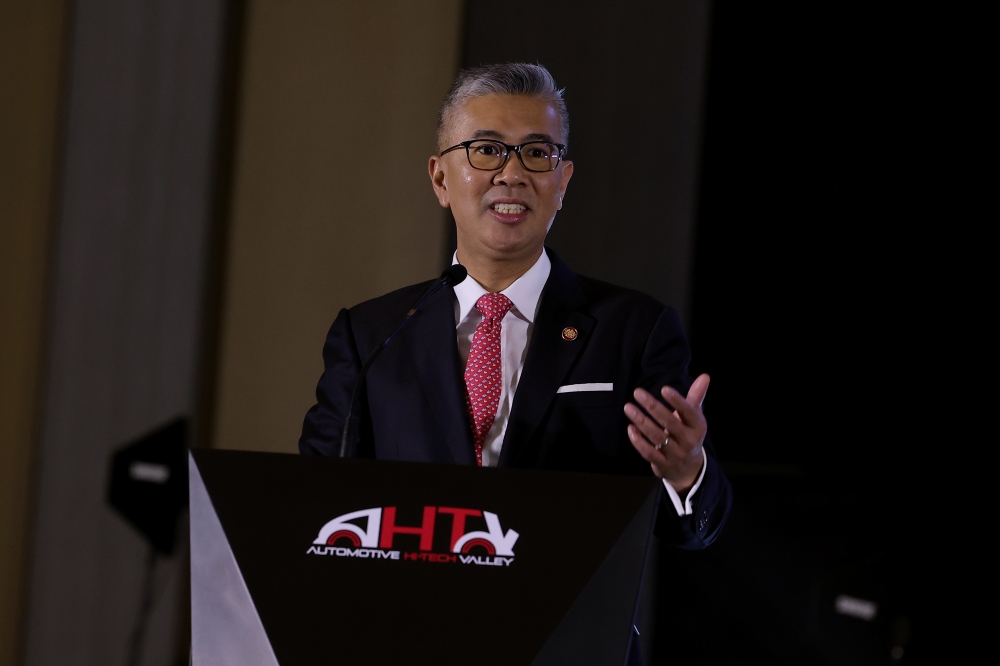 Minister of Investment, Trade and Industry Tengku Datuk Seri Zafrul Abdul Aziz, representing Malaysia at the meeting, said the study had identified nine key areas that Asean needed to focus on when initiating DEFA talks, including e-commerce, cross-border payments, data flow and protection, and regional talent mobility. — Bernama pic