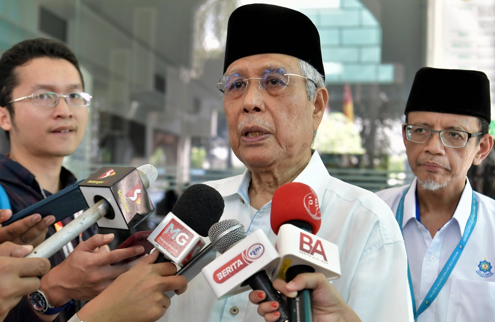 Mais chairman Tan Sri Abdul Aziz Mohd Yusof said that the investigation found that the Pakatan Harapan (PH) communications director only talked about current issues and not political issues. — Bernama pic 