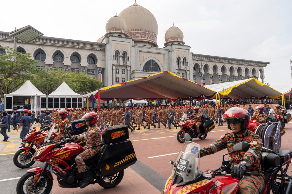 The Civil Aviation Authority of Malaysia said the use of drones without approval may disrupt the airshow and exercise throughout the 66th Independence Day celebration in Putrajaya on August 31. — Picture by Shafwan Zaidon