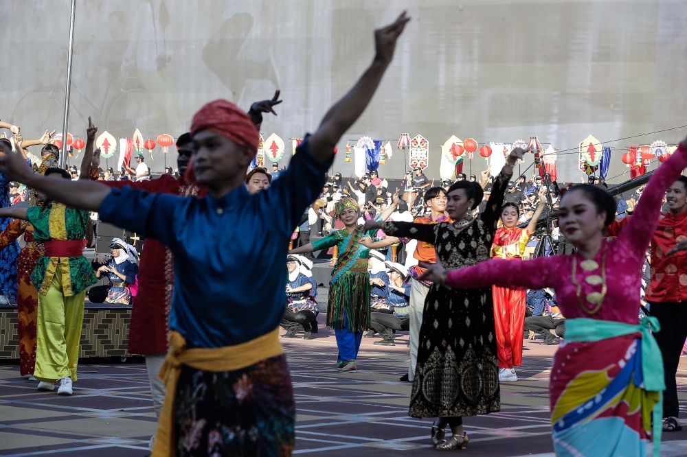 Dancers performing their routine during the full rehearsal at Dataran Putrajaya. — Picture by Sayuti Zainudin 