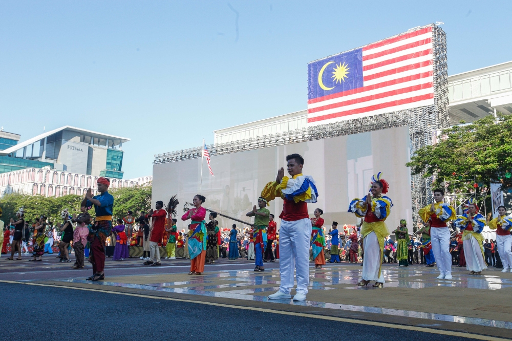 Performers practise their moves at Dataran Putrajaya. — Picture by Sayuti Zainudin 