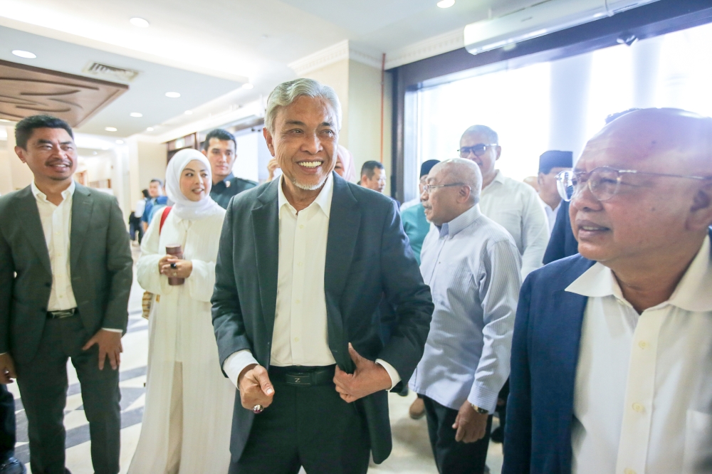 Datuk Seri Ahmad Zahid Hamidi arrives at Kuala Lumpur high court September 4,2023. Picture by Ahmad Zamzahuri