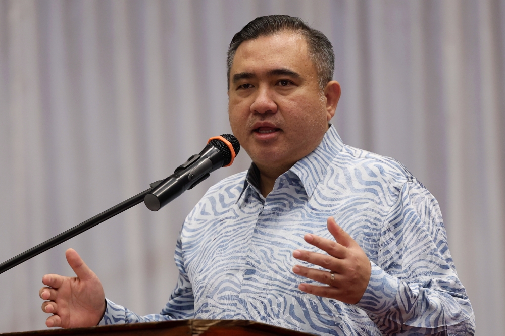 Transport Minister Anthony Loke speaks at a press conference in Kluang September 7, 2023. — Bernama pic