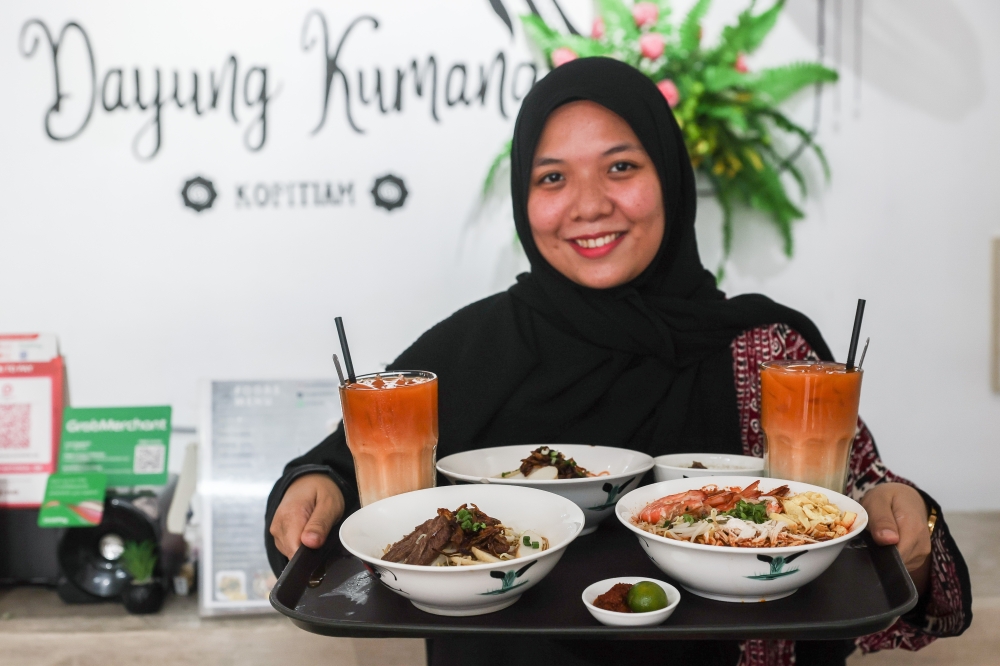 Serian-born, Sarawakian Nor Ain Anne Allan is the owner of Dayung Kuman Kopitiam. — Bernama pic