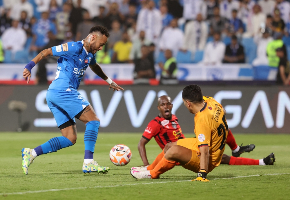 Brazil’s all-time leading goal scorer Neymar made his Saudi Pro League debut for Al-Hilal on Friday, coming off the bench to feature for the final 26 minutes of his new club’s 6-1 demolition of Al-Riyadh. — Reuters pic