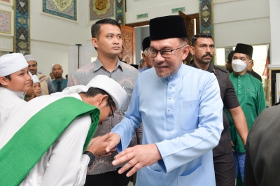 Will PM Explain Deputy Zahid’s DNAA In Parliament? Anwar Says, ‘maybe ...