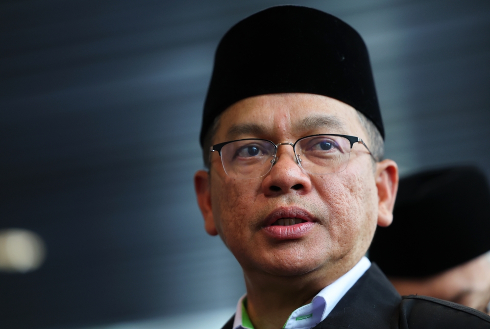 Minister in the Prime Minister’s Department (Religious Affairs) Datuk Mohd Na’im Mokhtar said the prayers are for the well-being of the victims of the earthquake in Morocco and the flood in Libya as well as reconciliation in Sudan. — Bernama pic