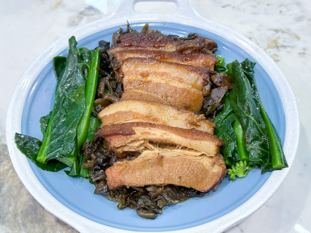 Steamed Pork with Mei Chai has less salt but it's tasty with a tender texture for the pork belly.