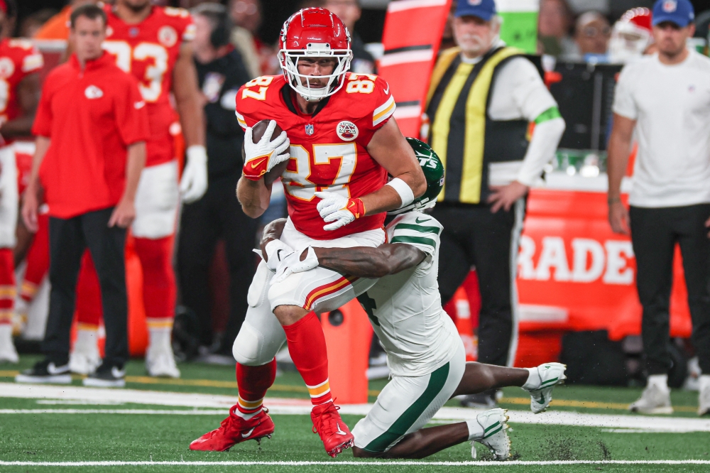 Chiefs' Travis Kelce reveals he owes 2 people 'big time' for