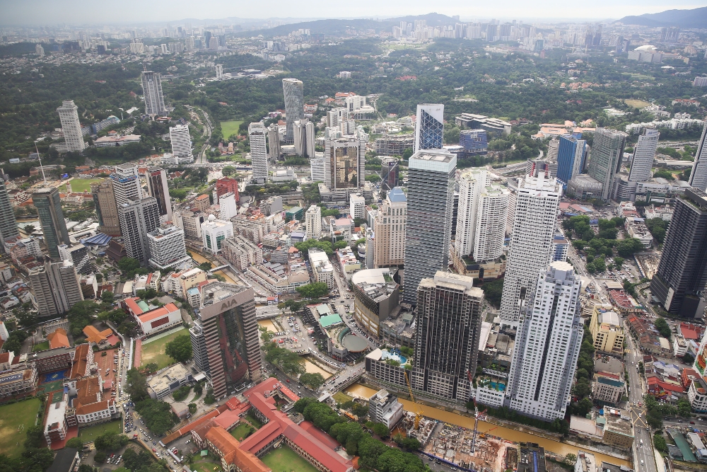 En-bloc sales have been one of the methods used to combat the growing population in cities around Malaysia, which are facing problems such as insufficient housing options due to land constraints. ― Picture by Choo Choy May