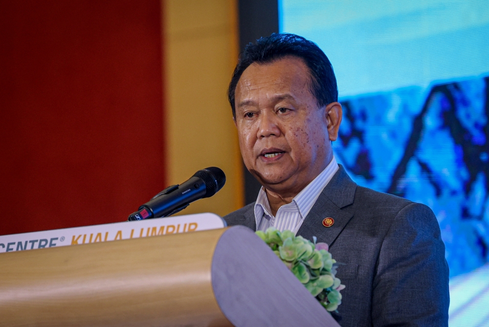 Works Minister Datuk Seri Alexander Nanta Linggi said the additional allocation provided for the Works Ministry under Budget 2024 reflects the government’s concern in realising the goal of improving the standard of living of the people through the provision of world-class basic facilities.. — Bernama pic 