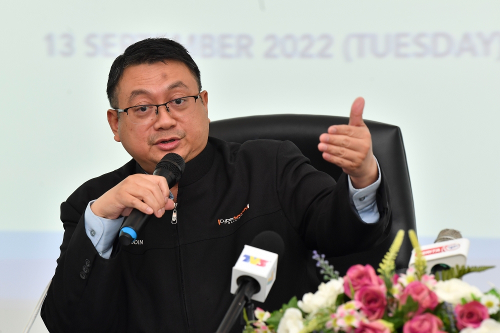 CyberSecurity Malaysia chief executive officer Datuk Amirudin Abdul Wahab said CSM will fully utilise the RM60 million allocation announced by Prime Minister Datuk Seri Anwar Ibrahim in Budget 2024 yesterday to strengthen the national cyber security ecosystem.. — Bernama pic