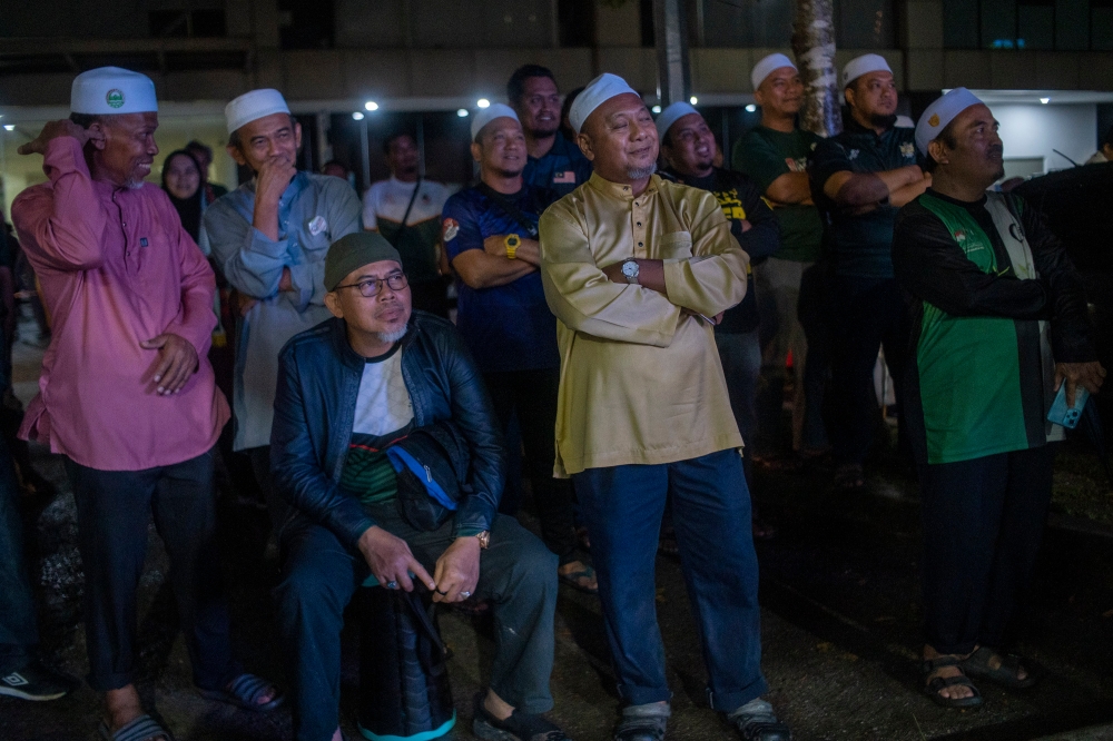 Men wearing the 'kopiah' attend a rally in conjunction with the PAS Muktamar in Shah Alam October 20, 2023. ― Picture by Shafwan Zaidon