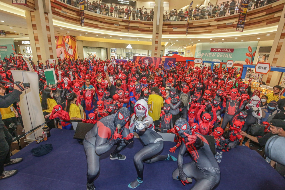 Malaysia set a new world record of largest gathering in Spider-Man costume with a total of 685 people. The event was organised by Sony Pictures Malaysia and Aeon Mall. — Picture courtesy of Sony Pictures Malaysia