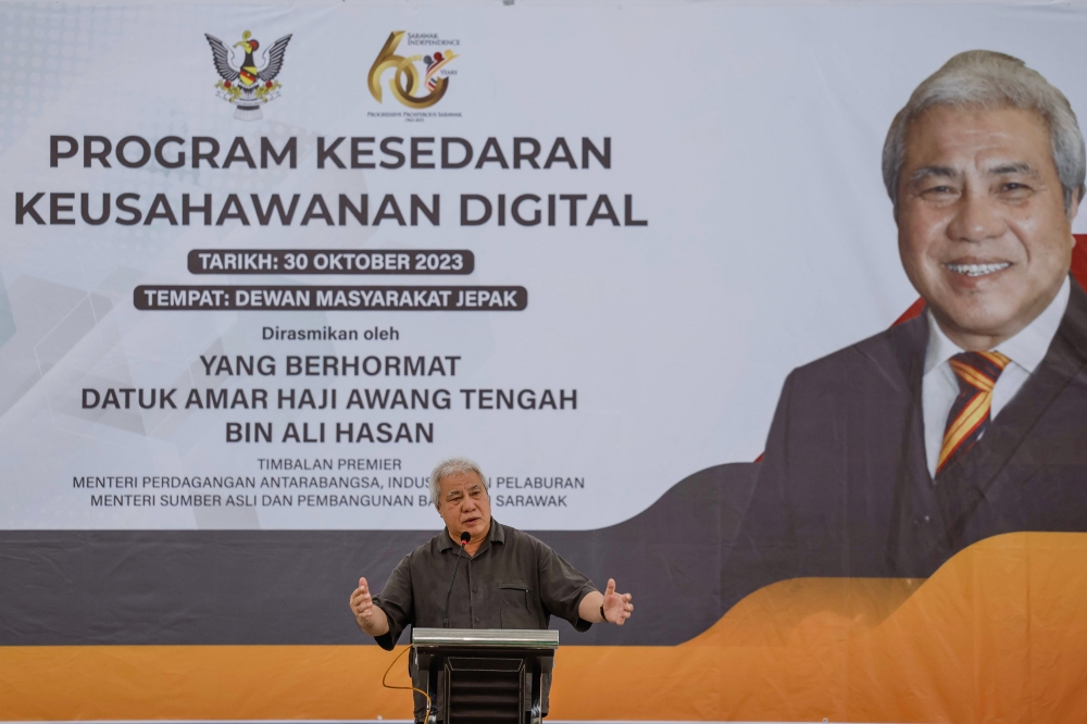 Parti Pesaka Bumiputera Bersatu (PBB) deputy president Datuk Awang Tengah Ali Hasan, who is also the GPS Jepak election director, said their main agenda is to introduce the GPS candidate to voters and convey the core of the manifesto offered by the coalition. — Bernama pic 