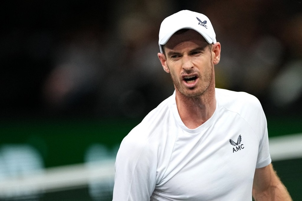 Great Britain's Andy Murray reacts during his men's singles match against Australia's Alex De Minaur on day one of the Paris ATP Masters 1000 tennis tournament in Paris October 30, 2023. ― APF pic