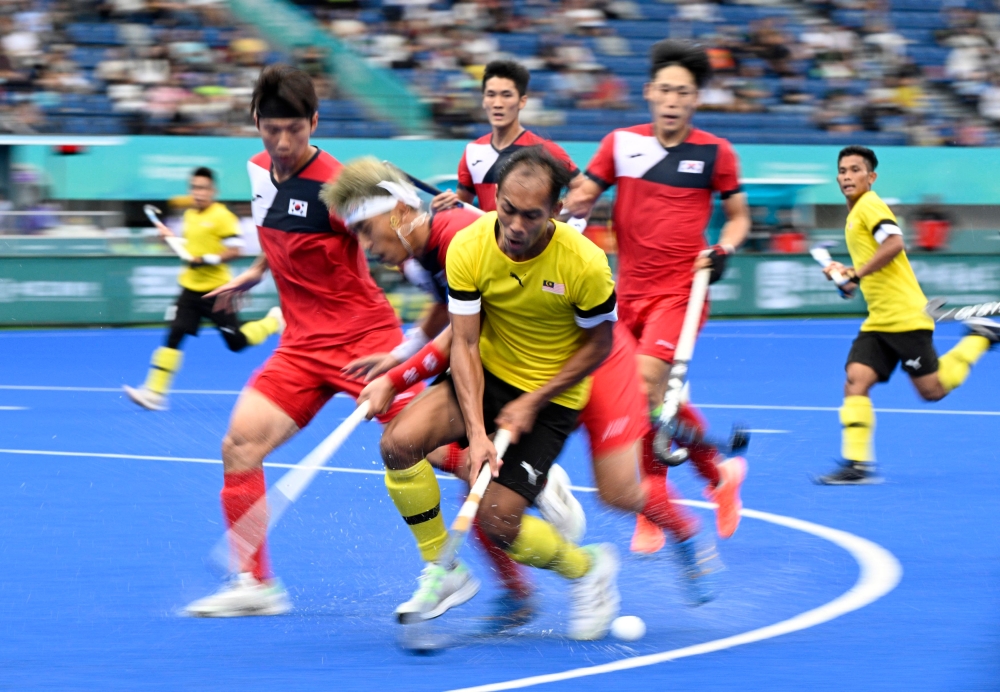 The men’s hockey team (known as Speedy Tigers) was initially included in the programme based on their ninth position in the world ranking, but their ranking has since dropped to 12th and the squad failed to win the Asian Games gold, which offers a direct qualification to Paris. — Reuters pic