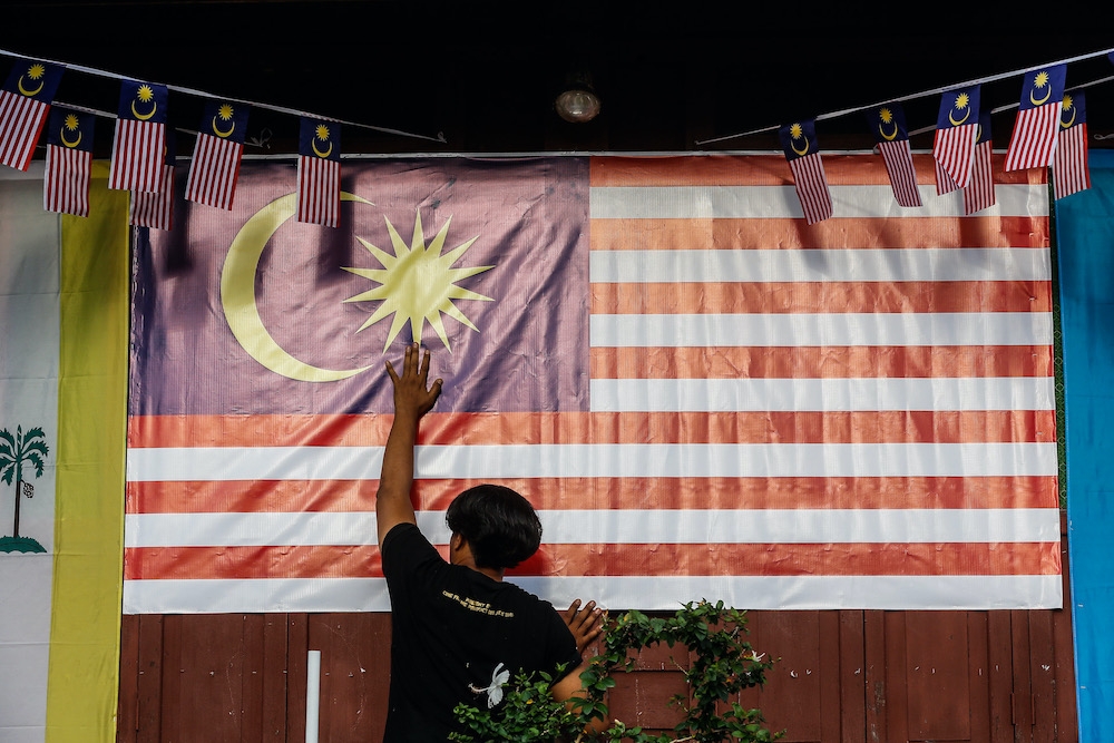 DHRRA’s ongoing efforts to identify and register stateless persons have resulted in the identification of over 16,000 genuinely stateless persons in Peninsular Malaysia from 2016 to June 2023. — Picture by Sayuti Zainudin