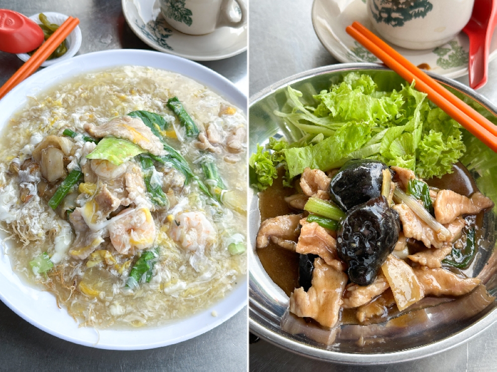 On weekdays, order fried noodles like this eggy sauce Cantonese Fried Yin Yong with 'bee hoon' and 'kuey teow' (left). The menu is limited but I enjoyed this simple stir fry of pork slices with spring onions and wood ear fungus (right)