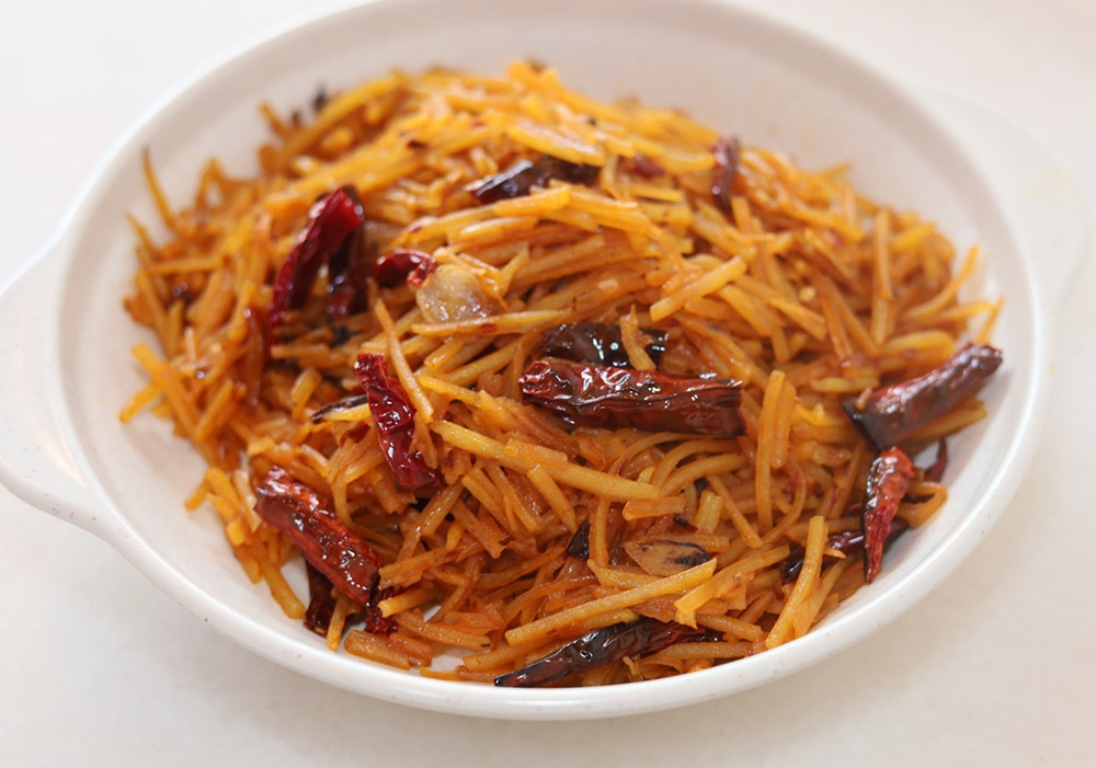 Stir Fried Shredded Potato is well executed with less oil.