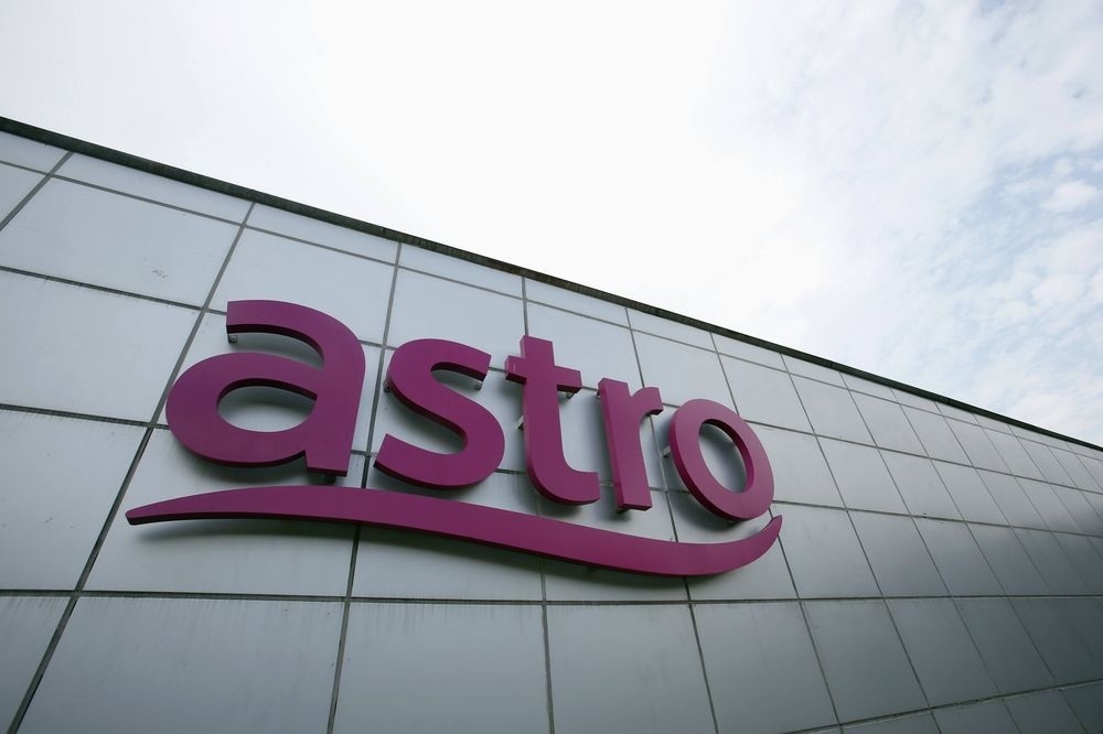 Those tempted to sell TV boxes pre-loaded with Astro content without the satellite broadcaster’s authorisation for a fast buck better rethink their options as the government is cracking down on its illegal sales. — Reuters pic