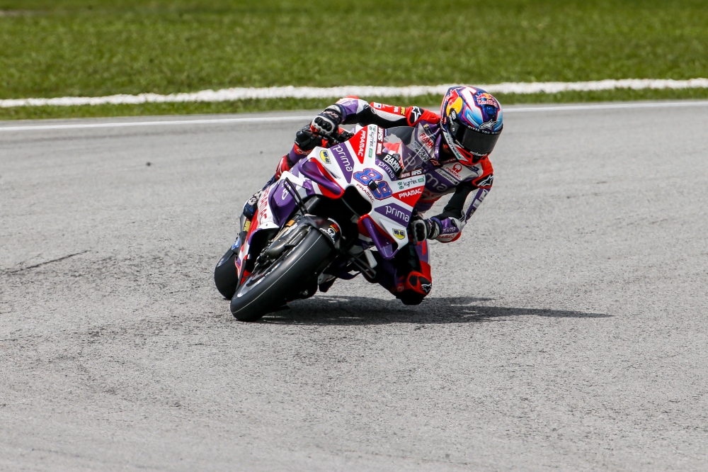 Prima Pramac Racing spanish rider Jorge Martin steers his bike during the first practice session of the MotoGP Malaysian Grand Prix at the Sepang International Circuit in Sepang on November 10, 2023. — Picture by Hari Anggara