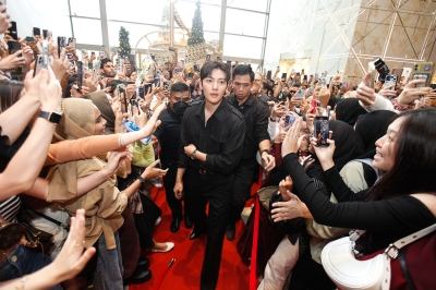 Korean heartthrob Ji Chang-wook charms hundreds of fans at Rado event ...