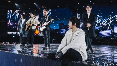 Taiwanese rock band Mayday is under investigation by Chinese authorities for allegedly lip-syncing at concerts on the mainland