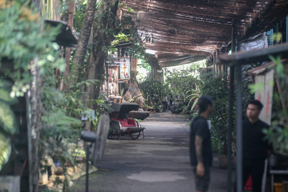 There will be 20 vendors offering environmentally friendly products without single-use packaging at the Red Mountain Sin Yoon Loong Cafe,Bukit Merah Industrial Estate on December 16 and 17. — Photo by Farhan Najib