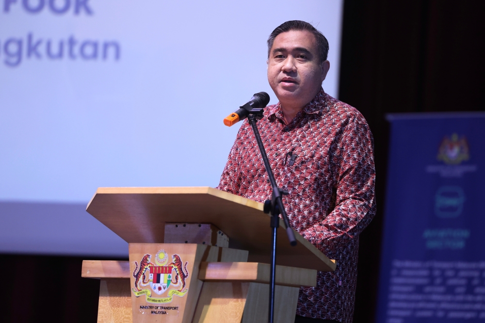 Transport Minister Anthony Loke speaks at the FLYsiswa launch at the Universiti Malaya Perdanasiswa Auditorium, December 8, 2023. He said the subsidised flight ticket vouchers will not be a one-off programme but will be made available yearly as mentioned by Prime Minister Datuk Seri Anwar Ibrahim previously. — Bernama pic 