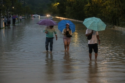 Heavy Rain Causes Flash Floods In Negeri Sembilan | Malay Mail