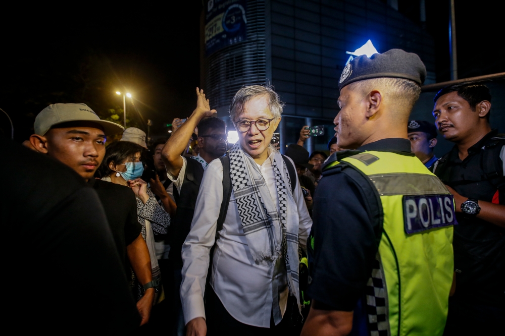 Sekretariat Solidariti Palestin's spokesman Tian Chua during the Kepung Demi Palestin event at Jalan Tun Razak in Kuala Lumpur, December 26, 2023. — Picture by Hari Anggara.