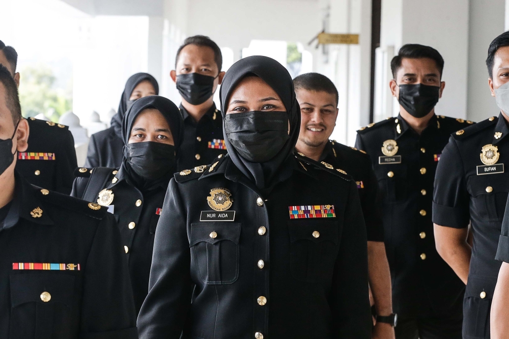 MACC investigating officer Senior Superintendent Nur Aida Arifin at the Kuala Lumpur High Court, January 2, 2024. — Picture by Sayuti Zainudin   