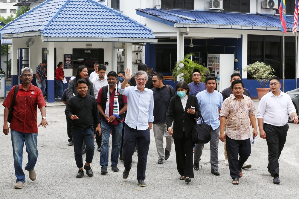 Tian Chua, spokesperson for Sekretariat Solidariti Palestine and Datuk Ambiga Sreenevasan were among those present at IPD Wangsa Maju, January 5, 2024. — Picture by Choo Choy May 