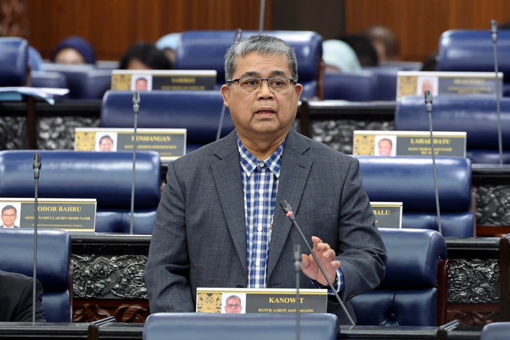 National Unity Minister Datuk Aaron Ago Dagang has today slammed former prime minister Tun Dr Mahathir Mohamad for the latter’s racial remarks against the non-Malays recently. — Bernama pic 