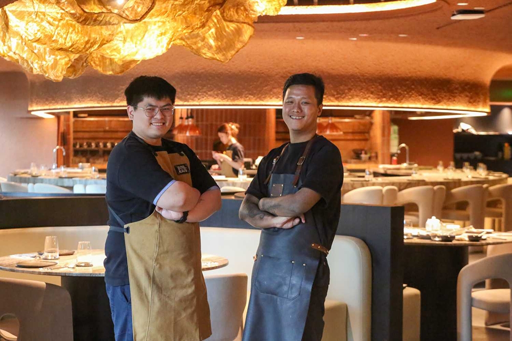 Eat and Cook's Soh Yong Zhi (left) and Barkar KL Head Chef Kevin Ng – Picture by Choo Choy May.