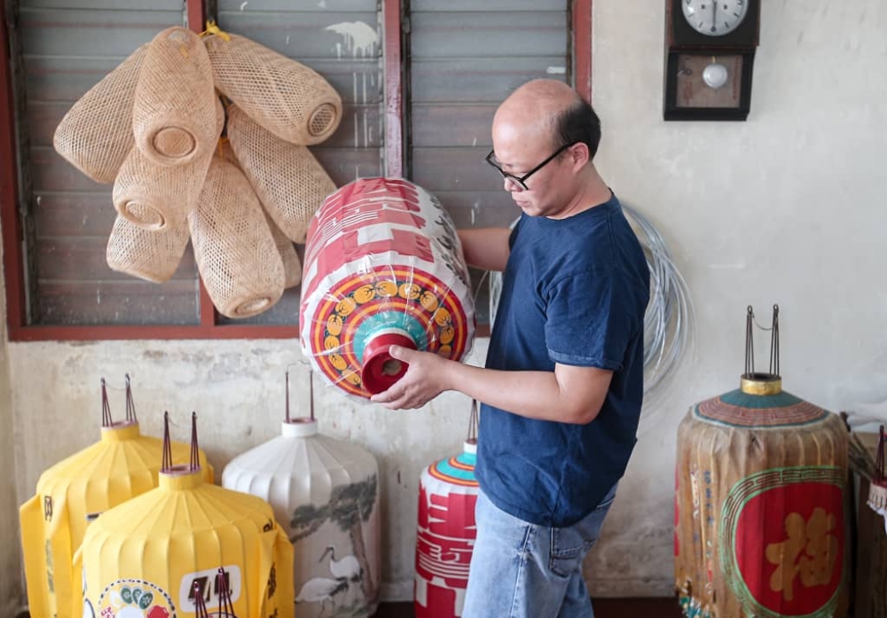 Chuen Mun Wai says he can make a maximum of 48 traditional lanterns in a year depending on the sizes.  — Picture by Farhan Najib