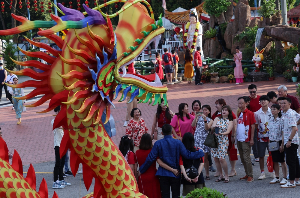 Visitors at the Thean Hou Temple in Kuala Lumpur, February 10, 2024. — Bernama pic