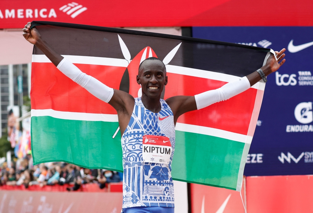 Kenya's Kelvin Kiptum celebrates winning the 2023 Bank of America Chicago Marathon in Chicago, Illinois, in a world record time of two hours and 35 seconds on October 8, 2023. — AFP pic