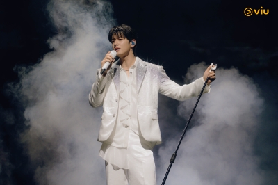 S.Korean singer actor Cha Eun woo delights 4 000 local fans in