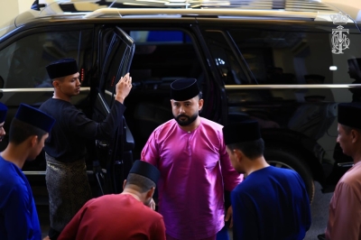 Tunku Mahkota Ismail graces special prayer ceremony in conjunction with Johor Sultan’s official birthday