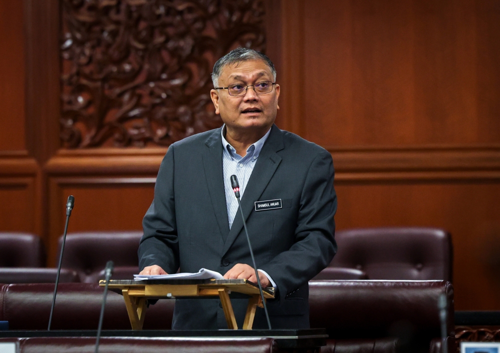 Deputy Home Minister Datuk Seri Shamsul Anuar Nasarah said that 30 reports had also been received relating to public dissatisfaction on Facebook concerning the same issue. — Bernama pic 